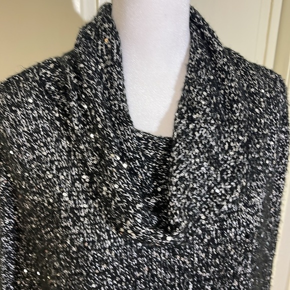 CHICOS Colorblock Sparkle Cape Size L/XL - Picture 3 of 8